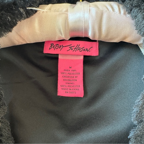 Betsey Johnson Black Faux Fur Sequin Vest - Picture 3 of 6